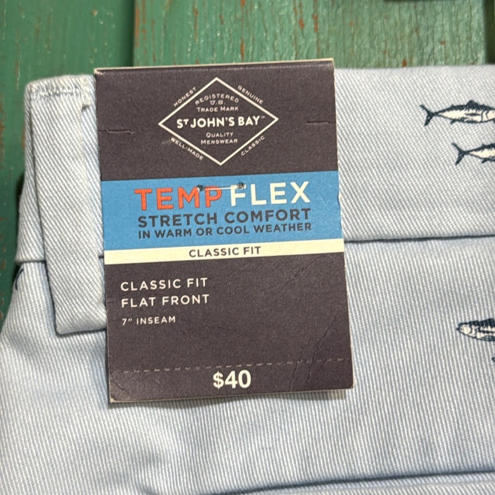 St. John's Bay Fish Shorts - Picture 5 of 8